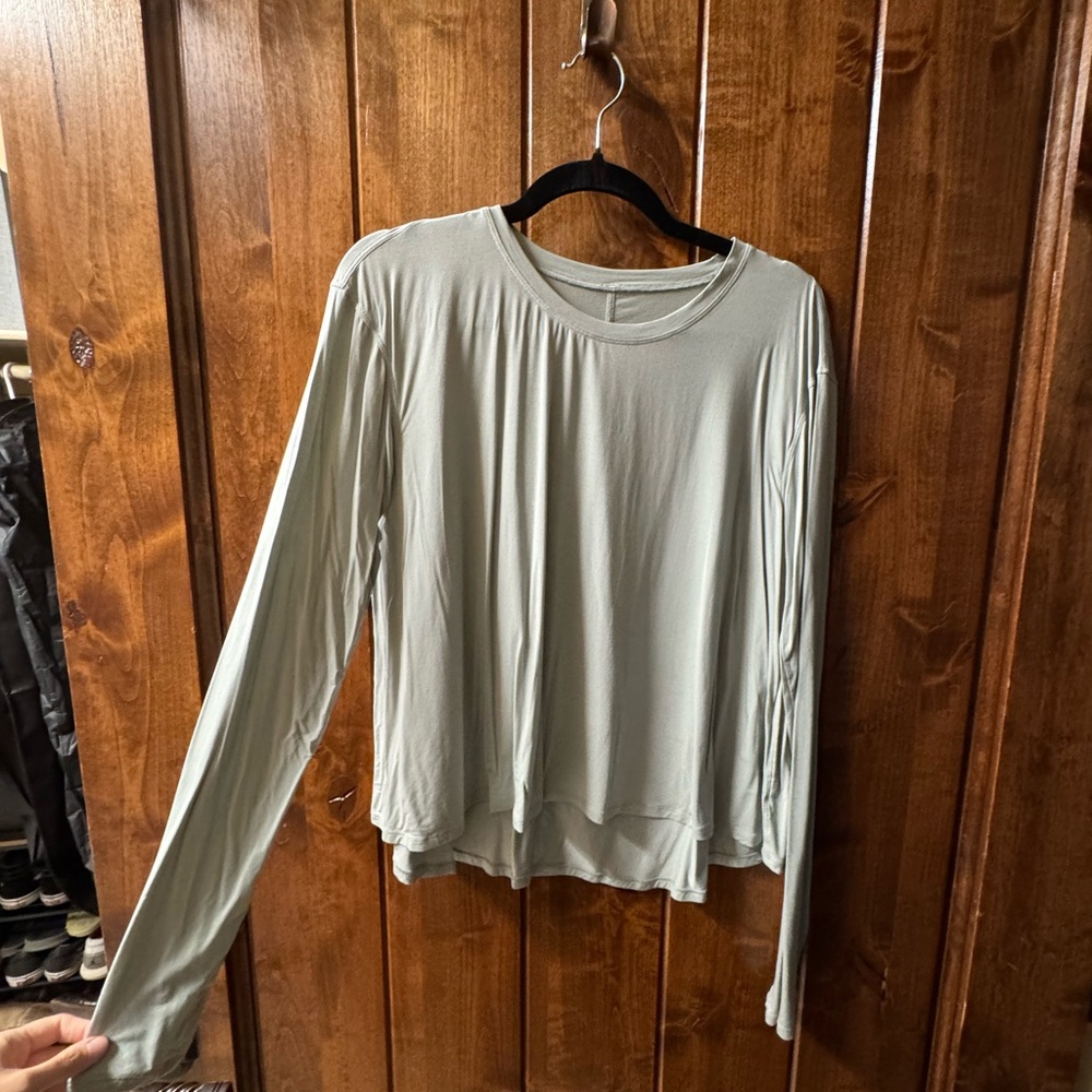 lululemon athletica Long Sleeve Top in Soft Green - 8